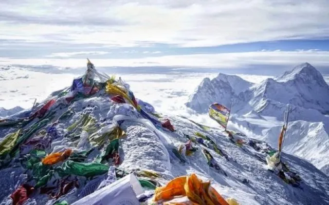 Kabardin-Balkarda 17 alpinistin meyiti tapıldı