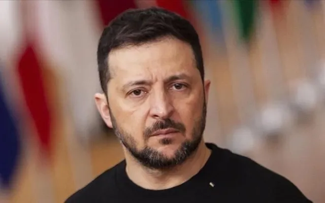 Zelenski keçmiş mətbuat katibinə sanksiya tətbiq etdi